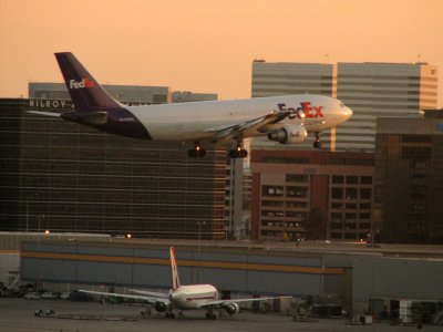 FedEx airbus jet