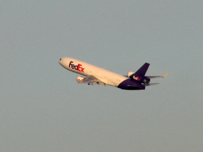 Clean lines on a FedEx MD-11