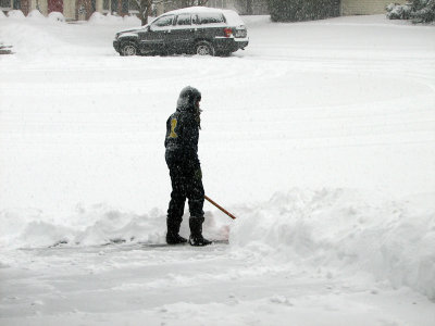 Shoveling in the early phase of the December storm