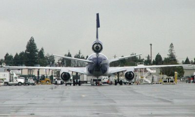 Rear end of a FedEx DC-10