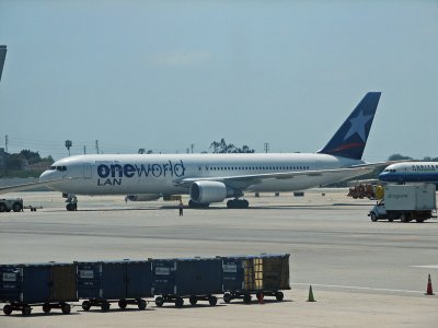 LAN Chile 767 in One World colors