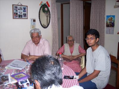 g3/55/529055/3/54412245.96.MoreRajajiNagargathering.jpg