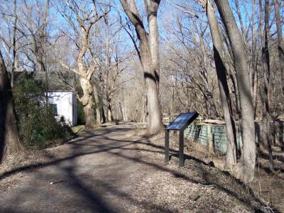 Approaching Lock 28