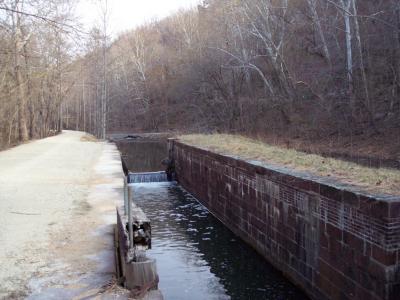 Lock 16 closeup