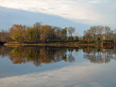 Symmetry across the Potomac