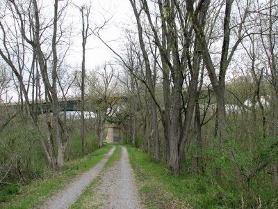 Approaching bridge for Route 522 across Potomac