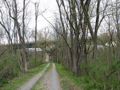 Approaching bridge for Route 522 across Potomac