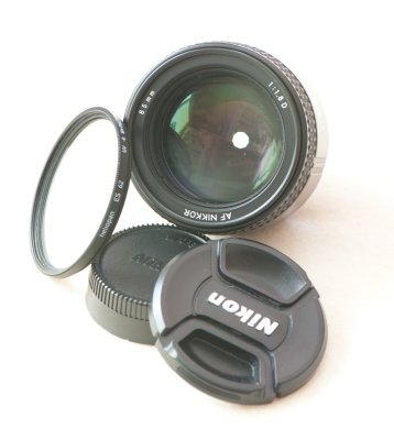 Nikon AF 85mm 1:1.8 D