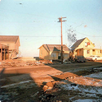 Charlie's after the Blizzard 0f 1978 - from the WoodhillFarm.net Collection