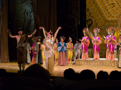 Dunhuang Silk Road Dance Performance Gallery