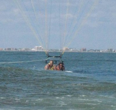 Parasailing 28a.jpg