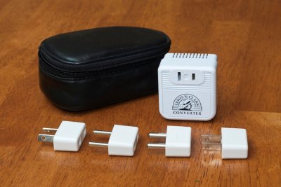 Power Adapter 01.jpg