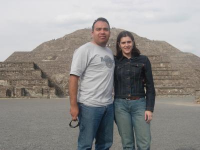 Dieter and Cris at the Piramide of the moon...