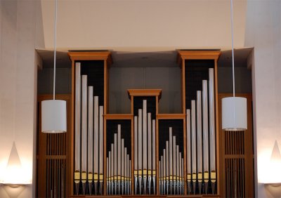 Designed and built in Australia by Melbourne organbuilder Knud Smenge
