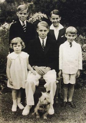 Mickey, Christy, Sam, Philip, Evan in the rose garden of Stamford, CT estate, 1932
