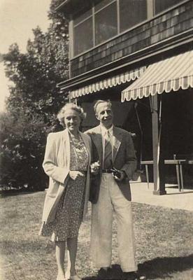 Miriam Honey and Samuel Bell, Sept. 1944, summer home, Wallacks Point, Stamford, CT