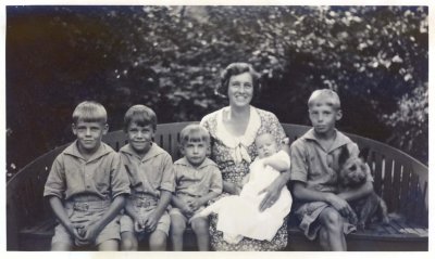 Christy, Philip, Evan, Honey holding Mickey and Samuel, 1930