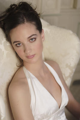 Sitting Bride2.jpg