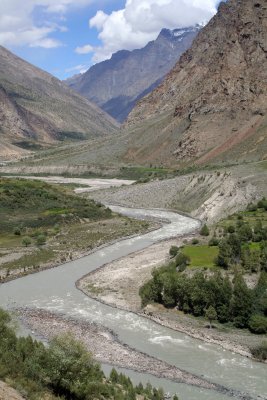 beas river.jpg