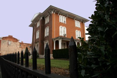 1852 Italianate Trail Mansion.