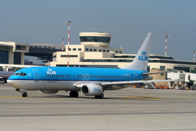 B737-8K2_PHBXI_KLM_801.jpg