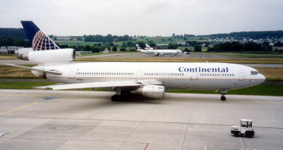 DC10-30_N17087_COA_101.jpg