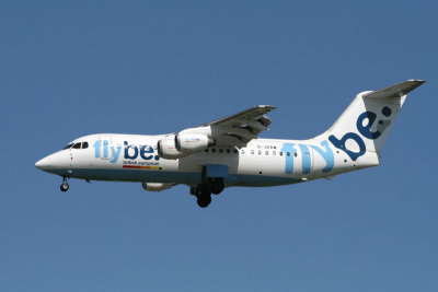 BAE146-200_GJEAW_BEE_802.jpg