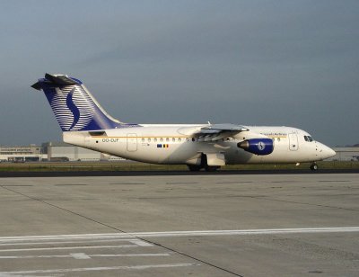 BAE146-200_OODJF_DAT_201.jpg