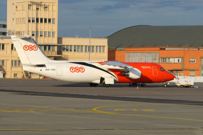 BAE146-300_OOOTAS_TAY_801.jpg