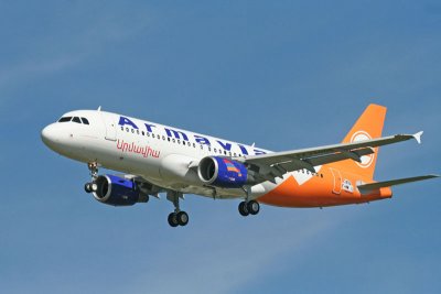 RNV_A320-214_3492_FWWIU
