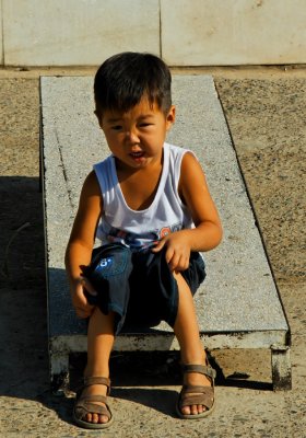An unhappy child near Gandan Monestary