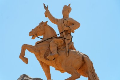 Statute of Sukhbaatar, Sukhbaatar Square