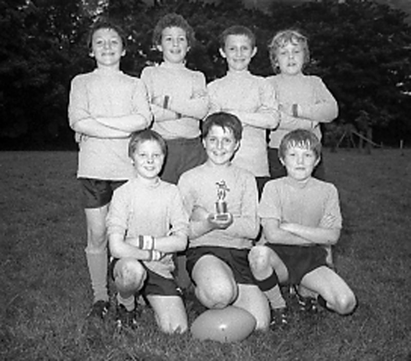Mini Rugby 1981 b.