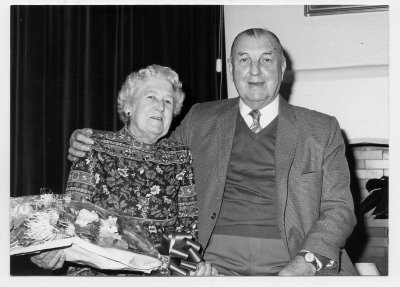 Thomas Owen a Judith Louise Jones Siglan Priodas aur.jpg