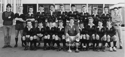 Tim Rygbi Ysgol David Hughes Enillwyr Cwpan Gwynedd Ysgolion Mon.jpg