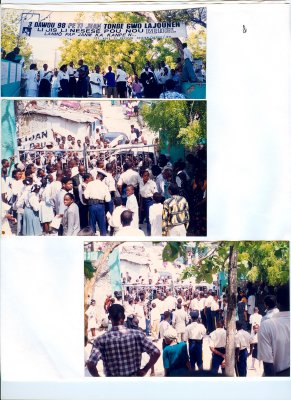 Funerailles 2 du Pere  Ti Jean Pierre Louis assassine, devant l'Eglise - participants.jpg