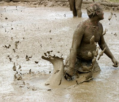 mud volleyball, Hannibal, Missouri