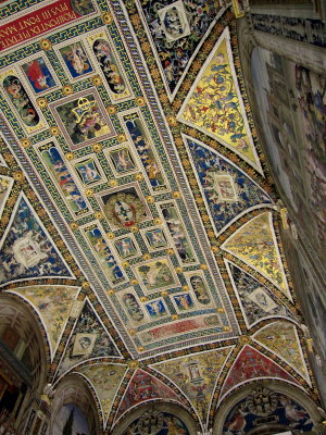 Siena Piccolomino Library ceiling 01