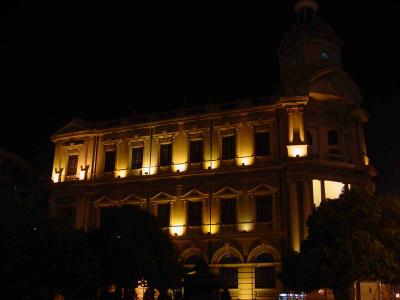 Sendo Square at night