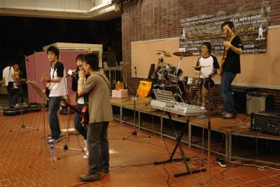 HKU Band Show April 13 - Step by step - singer forgot lines to Nirvana song so guitarist helped out
