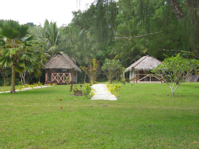 Lonnoc Beach Bungalows