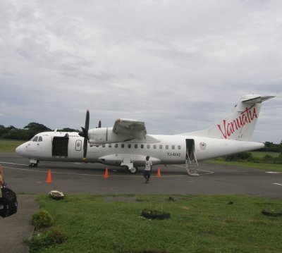 Air Vanuatu ATR 42