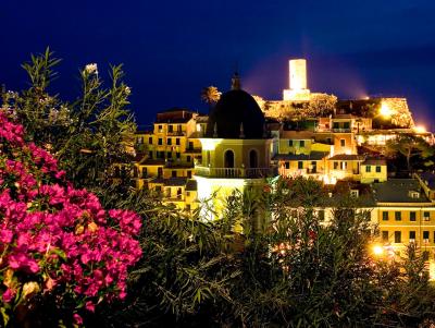 Vernazza at Night 1280.jpg
