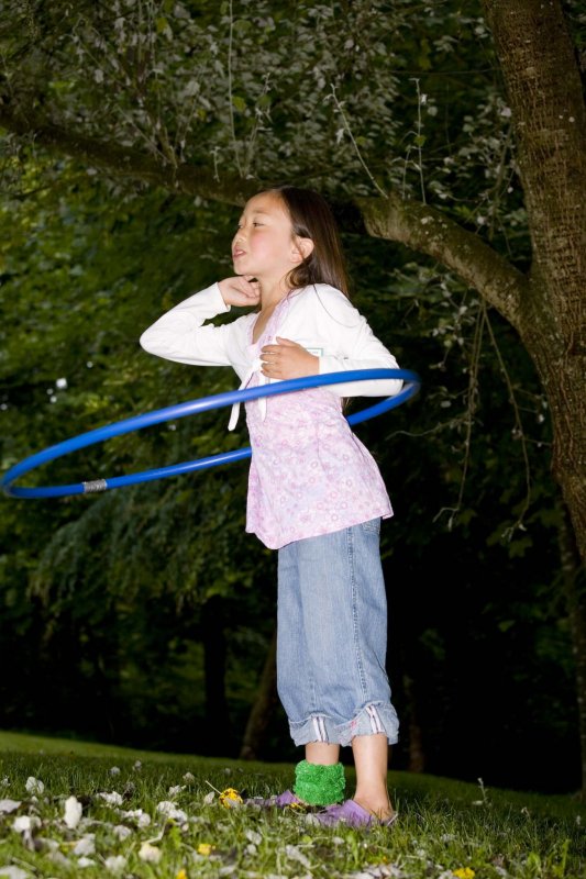 Cate Wallace... Hula Extraordinaire!