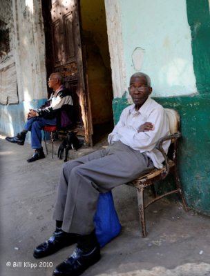 Hanging Out, Havana