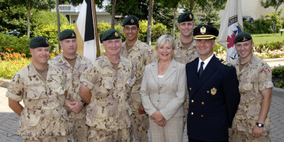 Soldats quittant pour l'Afghanistan.2 aot 2007.jpg