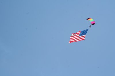 Sky diver-Ada Air Show 2009.JPG