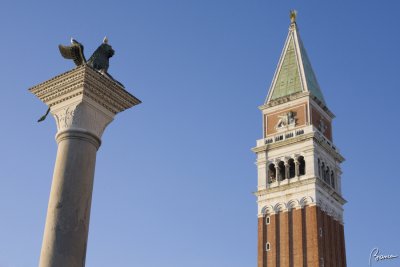 Two symbols of Venice