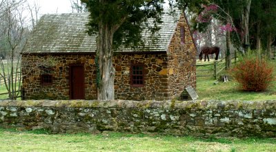 Stratford Hall:  Slave quarters