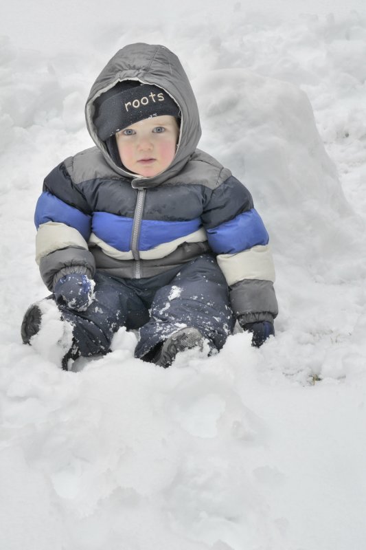 Antoine dcouvre les plaisir dun hiver canadien